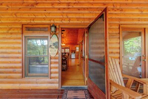 House (4 Bedrooms) | Interior - Decks, Hot Tubs & More! 2-unit Base in Blue Ridge (Blue Ridge)
