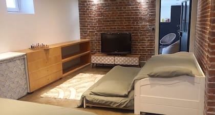 Charming, quiet accommodation in Disney town, close to Paris