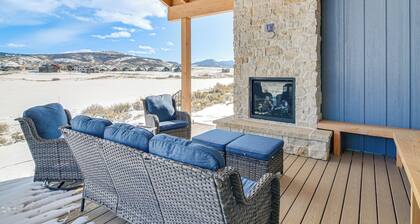 4 Mi to Granby Ranch: Luxe Group Getaway!