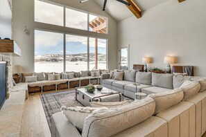 Rumah (5 Bedrooms) | Interior