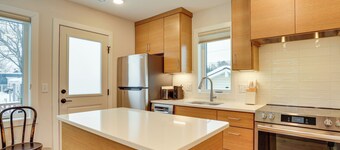 Dual Cottage Property: Walk to Dtwn Northfield!