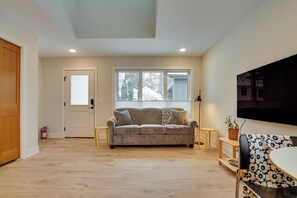 Cottage (2 Bedrooms) | Interior