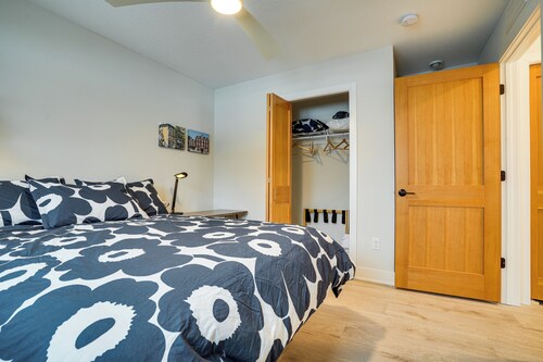 Dual Cottage Property: Walk to Dtwn Northfield!