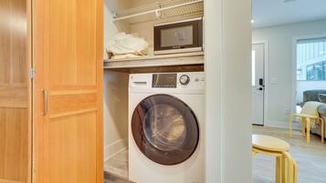Cottage (2 Bedrooms) | Interior