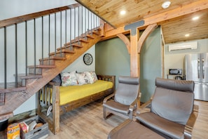 House (4 Bedrooms) | Interior - Riverside 4-unit Combo w/ Grills & Views in Galena (Galena)