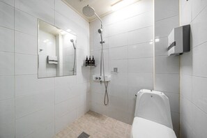 Hair dryer, towels, shampoo, toilet paper - HOTEL HUE (Incheon)