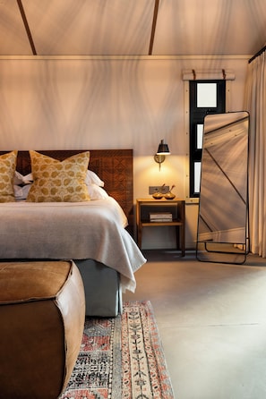 Suite, 1 King Bed (Mountain) | Free WiFi