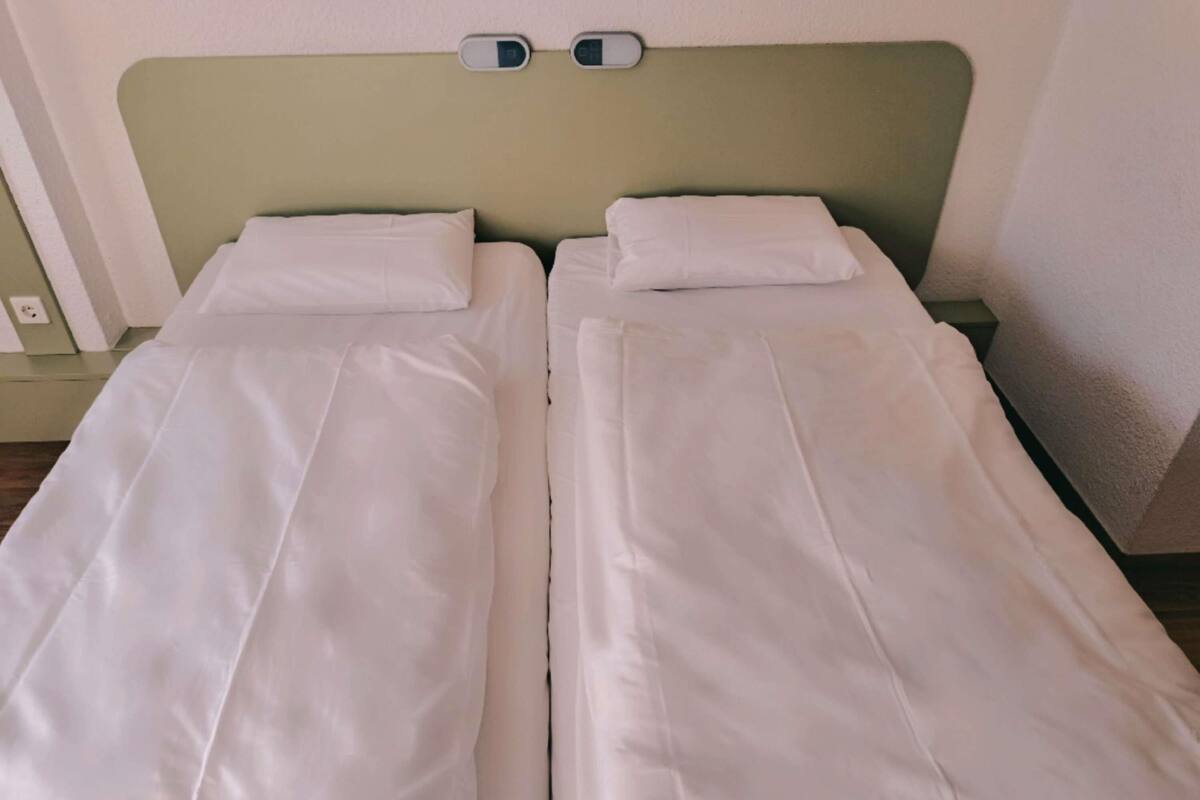 Room, 2 Single Beds