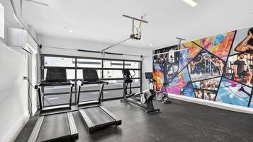 Comfort Townhome | Fitness facility