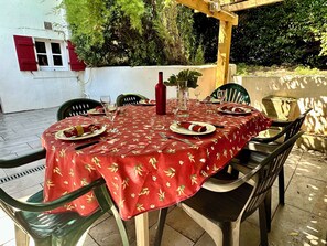 Outdoor dining - Jolie maison typique 2ème ligne avec jardin à Capbreton (Capbreton)