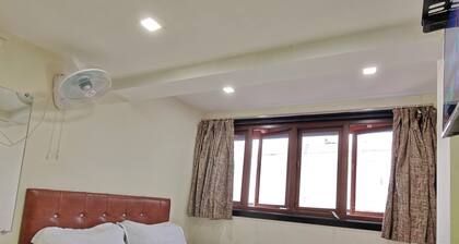 Sadguru Lodge Near Tata Hospital