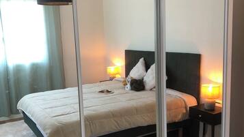 2 bedrooms, iron/ironing board, travel crib, WiFi (free)