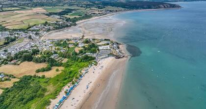 Brynhynog-Fawr - sleeps 8 guests in 4 bedrooms