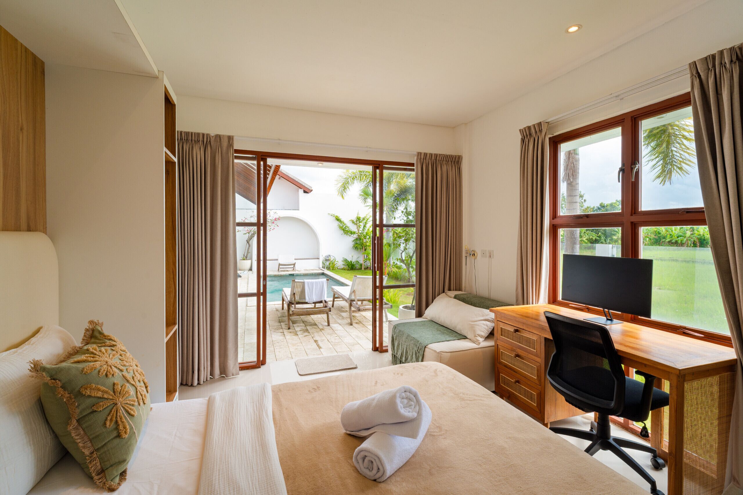 In-room safe, iron/ironing board, free WiFi, bed sheets
