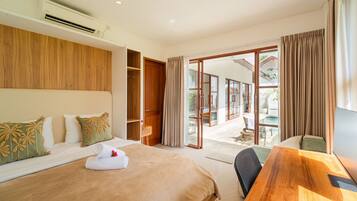 In-room safe, iron/ironing board, free WiFi, bed sheets