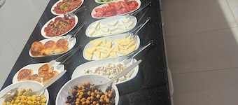 ŞAHİN OTEL 1