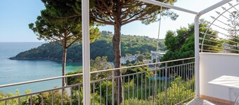 Lilium Gaeta Apartment by Mamo Florence