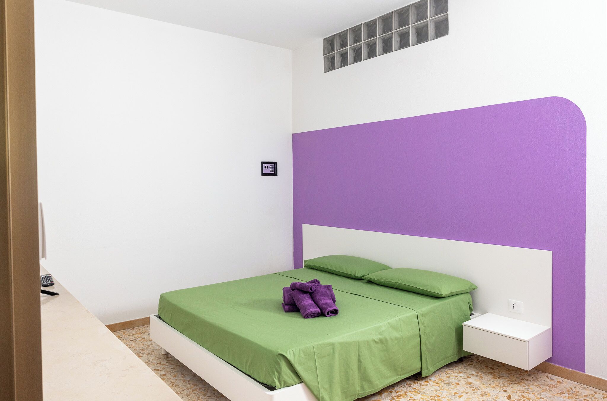 Apartment, Balcony, Sea View | Free WiFi, bed sheets