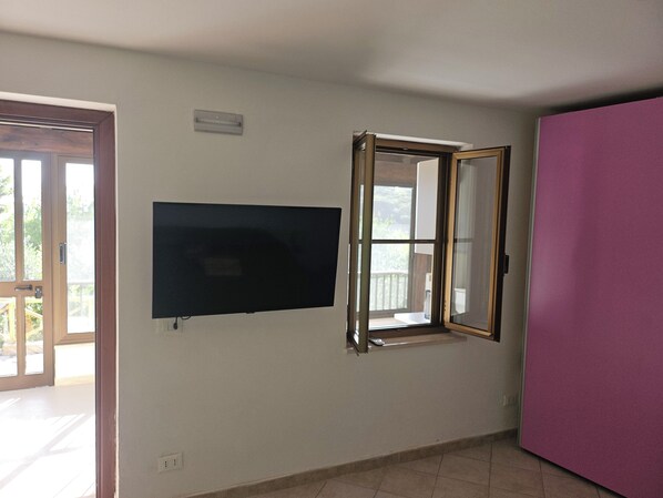 Apartment | Interior - Lilium Gaeta Apartment by Mamo Florence (Gaeta)