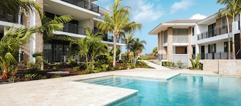 The Breeze -Blue Bay Golf & Beach Resort