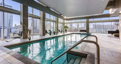 Landing Furnished Apartments MKE - East Town
