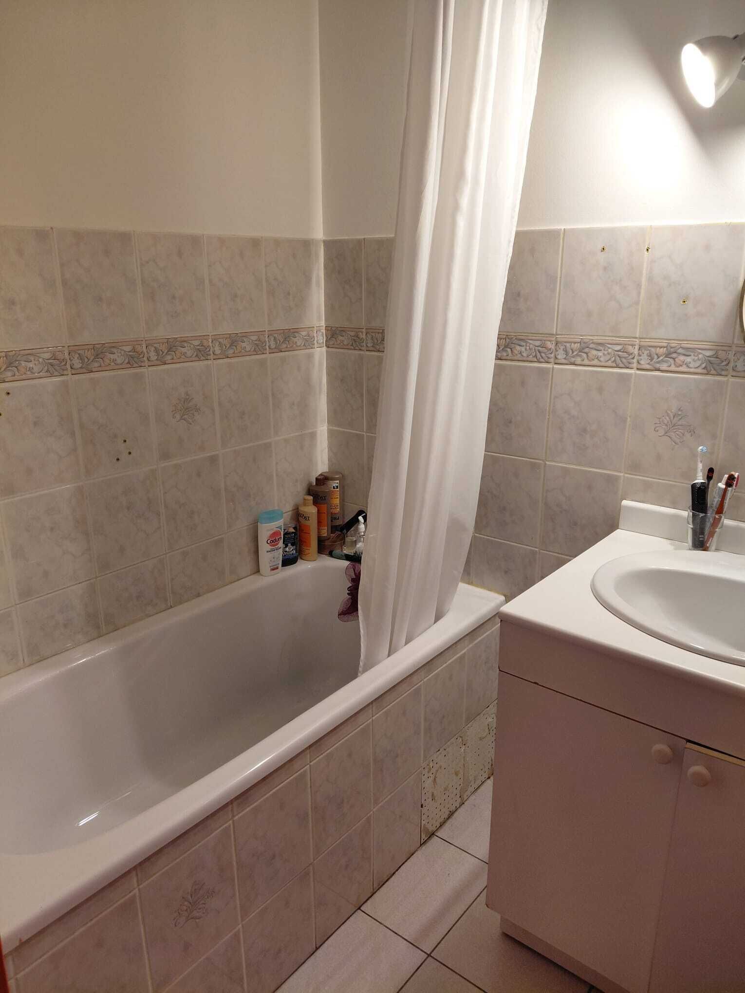 Towels, soap, toilet paper