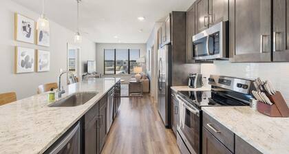 Landing Amazing 1bd, Clubhouse, Gym