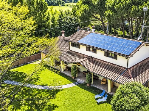 Wonderful private villa for 4 guests with A/C, WIFI, TV and patio