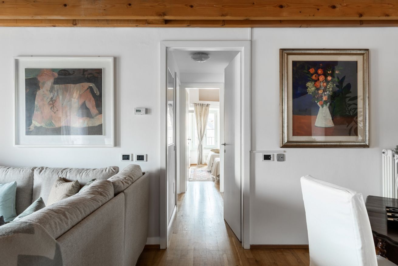 Nuccia Mansarda In Heart Of Como - Como