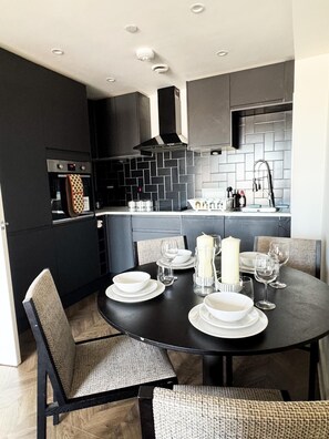 Dining - Luxury Living by Lime Street Station. Stylish and Central. (Liverpool)