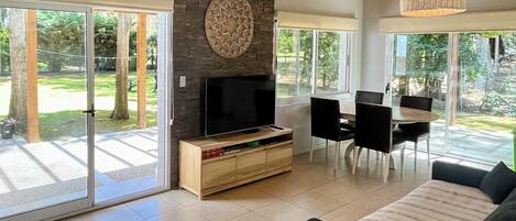 Smart TV, books