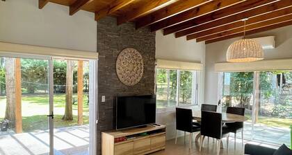 Casa "De Los Titanes" I Ideal for Families I Ayres del Bosque Accommodations