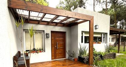 Casa "De Los Titanes" I Ideal for Families I Ayres del Bosque Accommodations