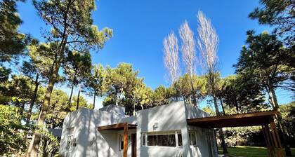 Casa "De Los Titanes" I Ideal for Families I Ayres del Bosque Accommodations