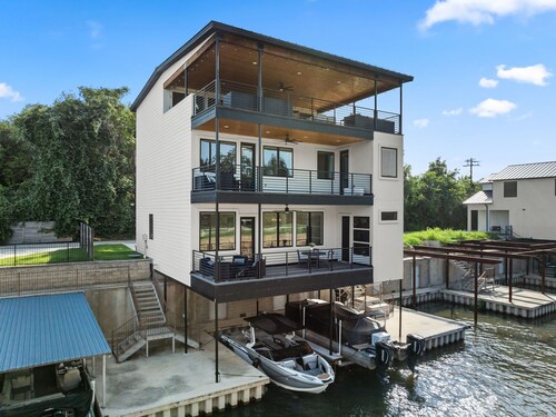 New! Lake LBJ Waterfront l 5BR Luxury Home
