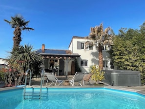 Outdoor pool - Large Family Villa - Swimming pool - Spa - 12 people. (Le Teich)