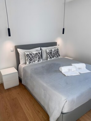 2 slaapkamers, een strijkplank/strijkijzer, wifi, beddengoed
