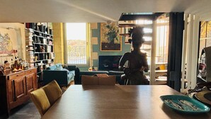 Dining - Exceptional duplex loft on Marseille's Old Port - Panoramic view (Marseille)