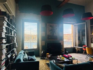 Fernseher, Bücher