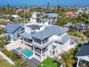 Exterior - White Pearl - Pool/Rooftop/Mini Golf! (Holmes Beach)