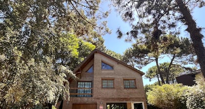 "Valeria" House I Ideal for Families, Near the Beach I Ayres del Bosque Accommodations