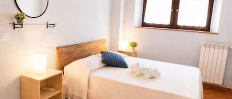 WiFi, bed sheets