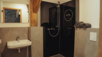 Family Room | Bathroom