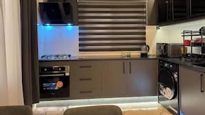 Private kitchen - Smart Suites Westfield  Modern Stay (Westfield)