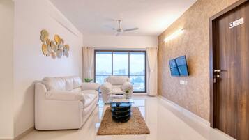 Luxury Apartment, Balcony, City View | Living area