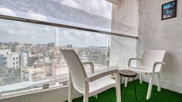 Luxury Apartment, Balcony, City View | Interior