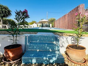 Property grounds - Villa Galandú Mediterranean villa with swimming pool. (Villajoyosa)
