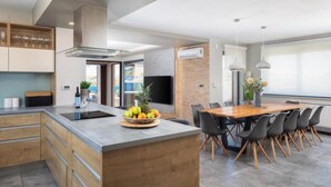 Dining - Villa Emma (Pag)