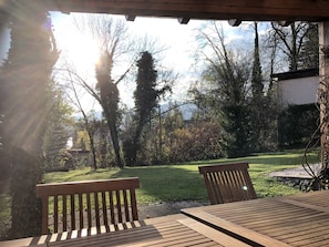 Outdoor dining - Villa Plemelj - Apartment Vega - sleeps 2 guests  in 1 bedroom (Bled)