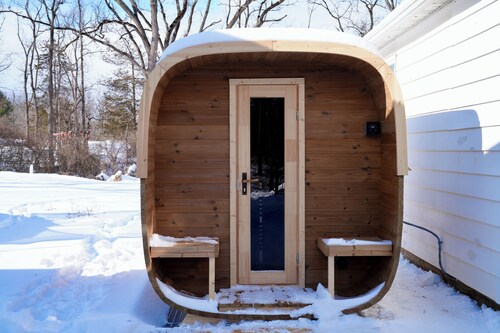 Luxury Retreat Near Taughannock Falls w/ Games